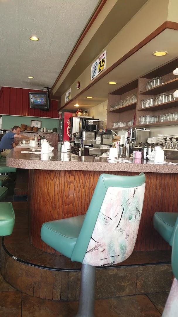 De Mar's Family Restaurant